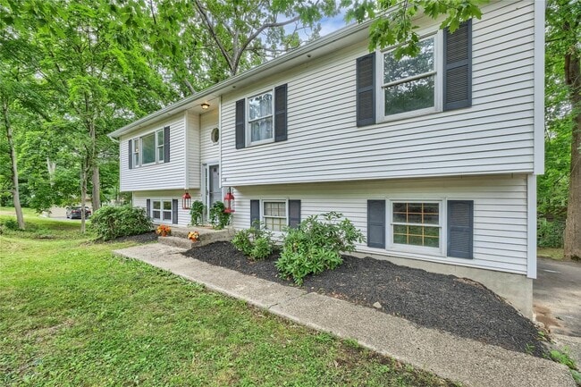 Building Photo - 58 Edgewood Dr