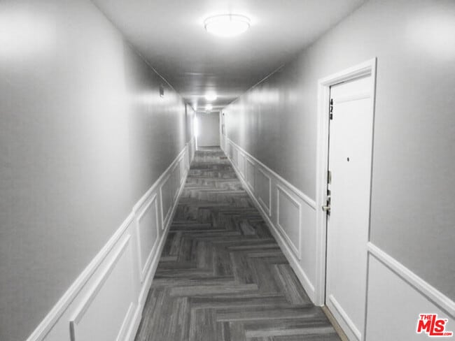 Building Photo - 1230 Horn Ave