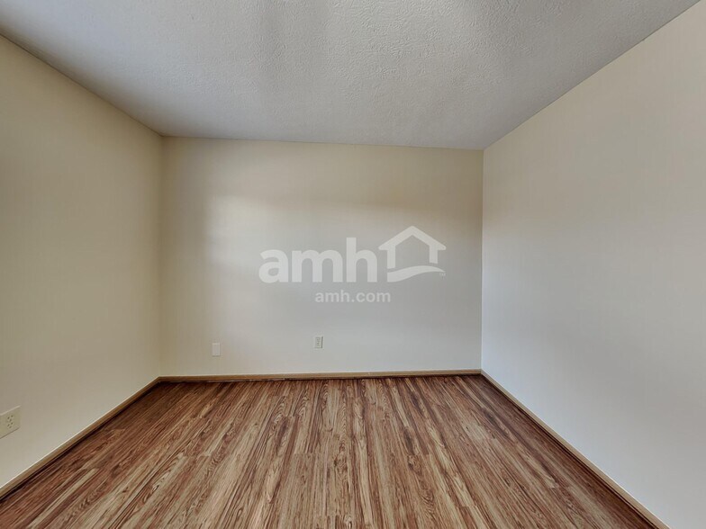 Building Photo - 3452 Oak Bend Blvd