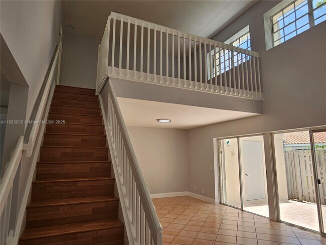 Building Photo - 1359 Springside Dr