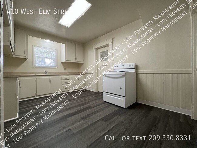 Building Photo - 410 W Elm St