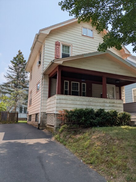 Primary Photo - 52 Pioneer St