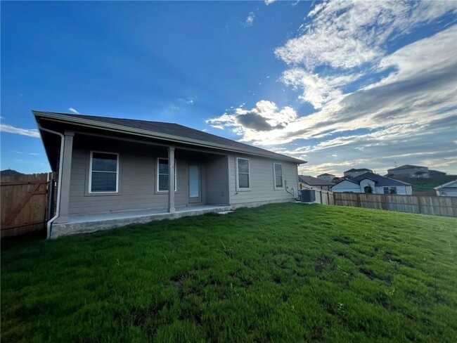 Building Photo - 20000 Price Daniel Dr