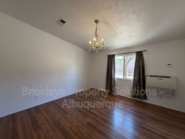 Building Photo - 1405 Secret Valley Dr SW
