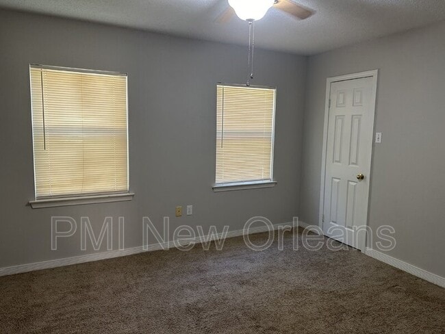 Building Photo - 1038 Sun Valley Ln