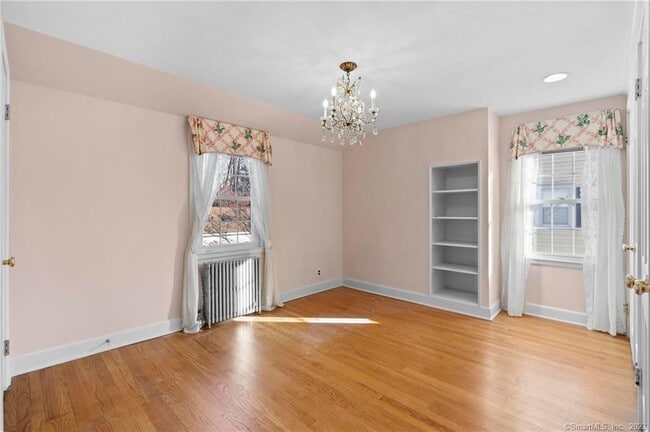 Building Photo - 87 Sylvan Rd