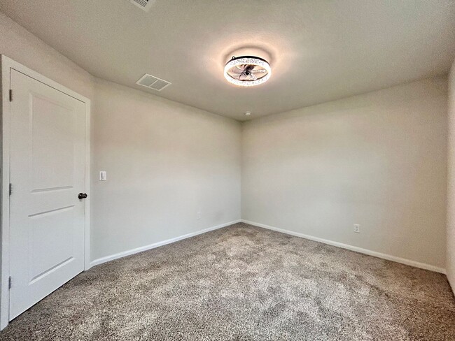 Building Photo - 208 Azalea Spgs Rd