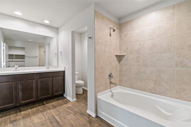 Building Photo - 2327 Pettingell Wy