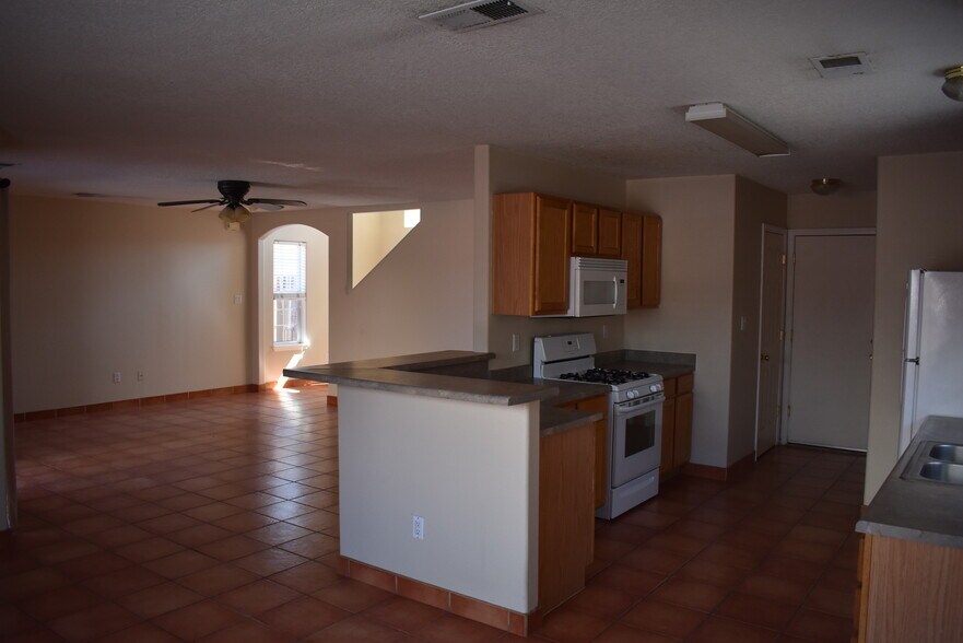 Building Photo - 2435 Red Polard Ct NW