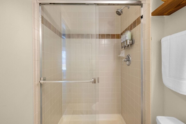 Building Photo - 931 N 35th St