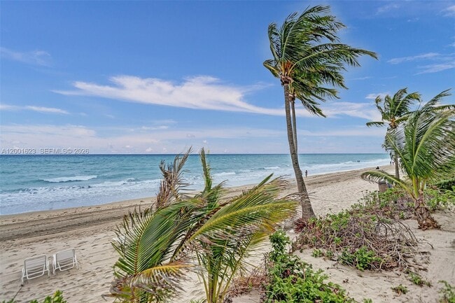 Building Photo - 2030 S Ocean Dr