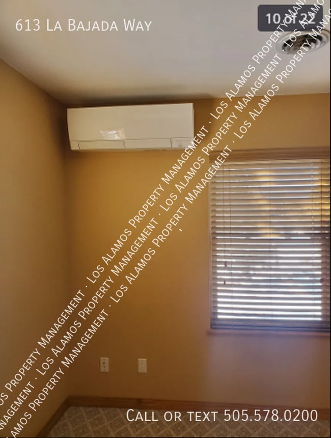 Building Photo - 613 La Bajada Way