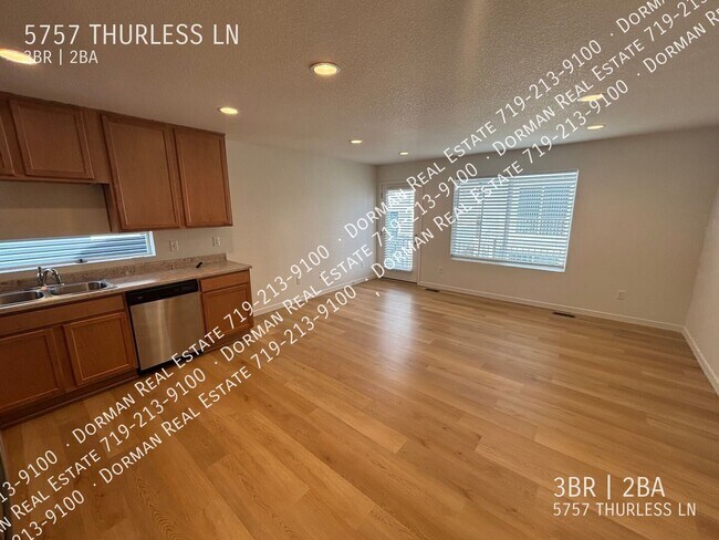 Building Photo - 5757 Thurless Ln
