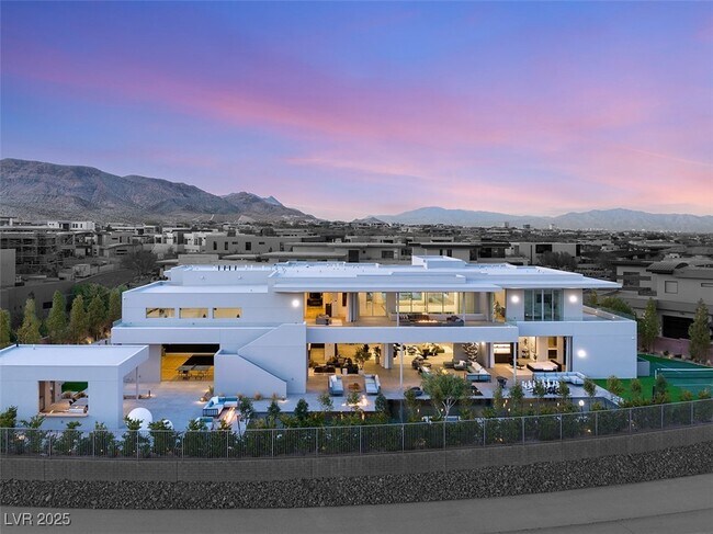 Building Photo - 14 Magic Stone Ln