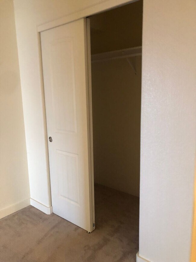 Building Photo - Luxury East Medford Home with 4 Bedrooms, 2 Bonus Rooms & Dual Living Areas