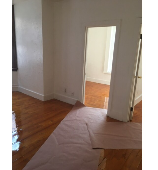 Building Photo - 4 Adella Pl