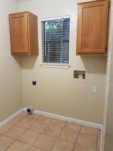 Building Photo - 1702 Acorn Dr