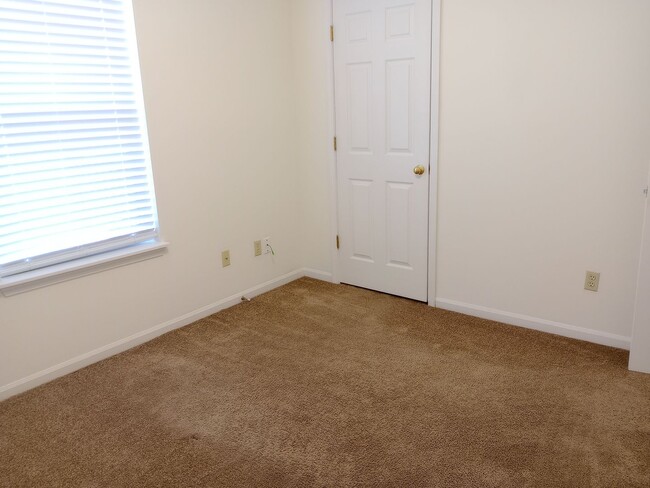 Building Photo - 3500-3502 Delmar Ct.