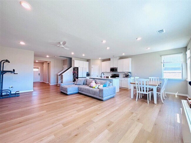 Building Photo - 154 Westover St