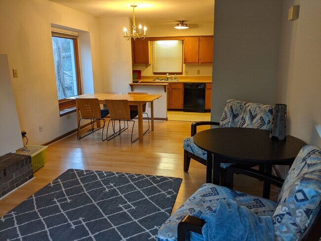 Building Photo - BRENT608