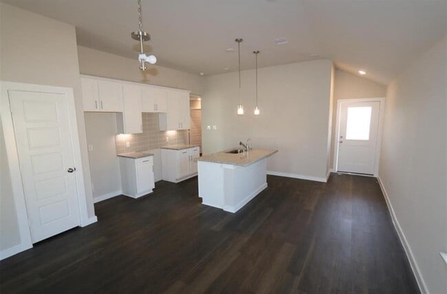 Building Photo - 26260 Astral Wy
