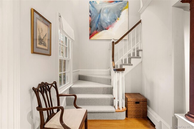 Building Photo - 448 Long Ridge Rd