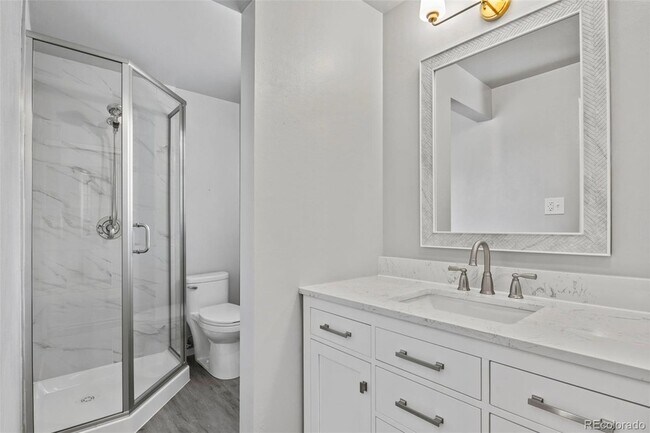 Building Photo - 2912 Drakestone Dr