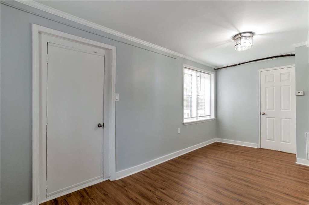 Building Photo - 2545 White Oak Dr