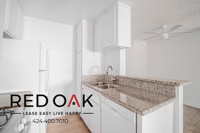 Building Photo - 11817 Victory Blvd