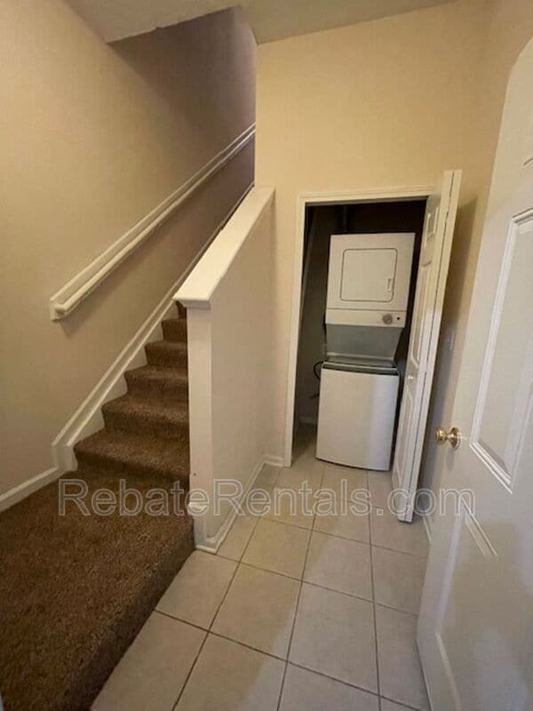 Building Photo - 7064 Deer Lodge Cir