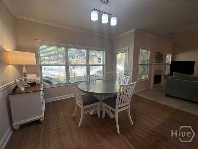 Building Photo - 1559 Blackstone Way