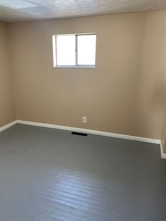 Building Photo - 3611 Rollins St