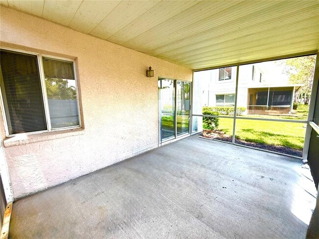 Building Photo - 2037 Fluorshire Dr