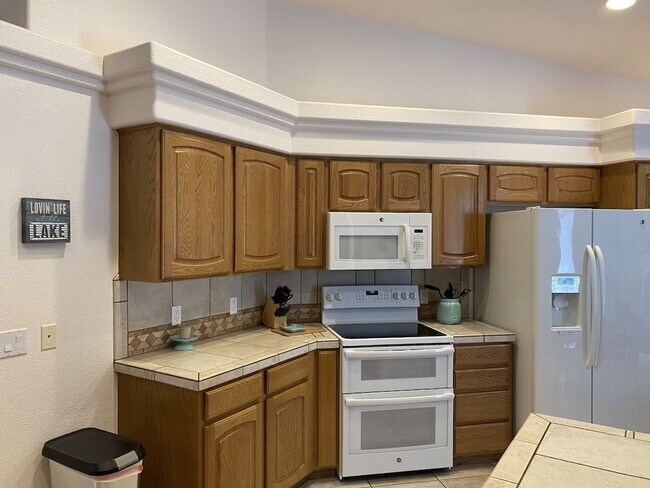 Building Photo - 2237 San Juan Dr