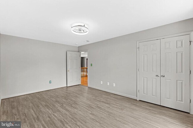 Building Photo - 19451 Youngs Cliff Rd