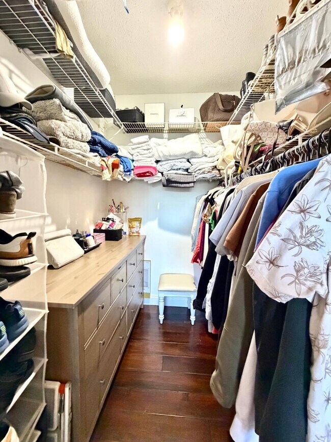 Building Photo - 651 Cypress Lake Blvd