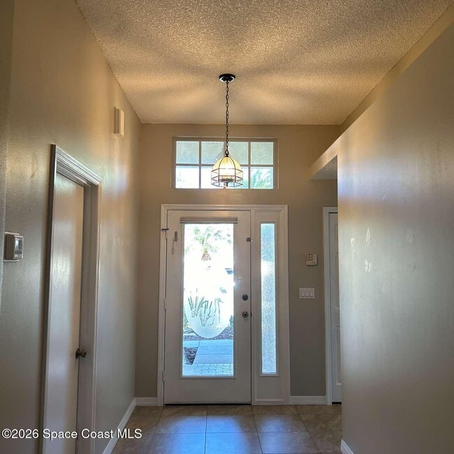 Building Photo - 1281 Rock Springs Dr