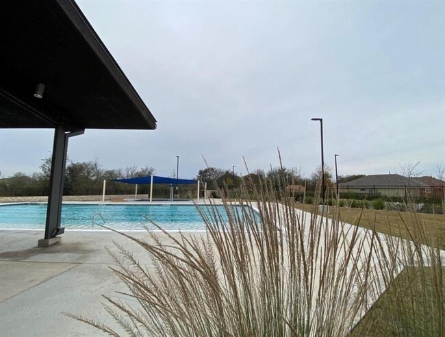 Building Photo - 211 Blue Springs Pass