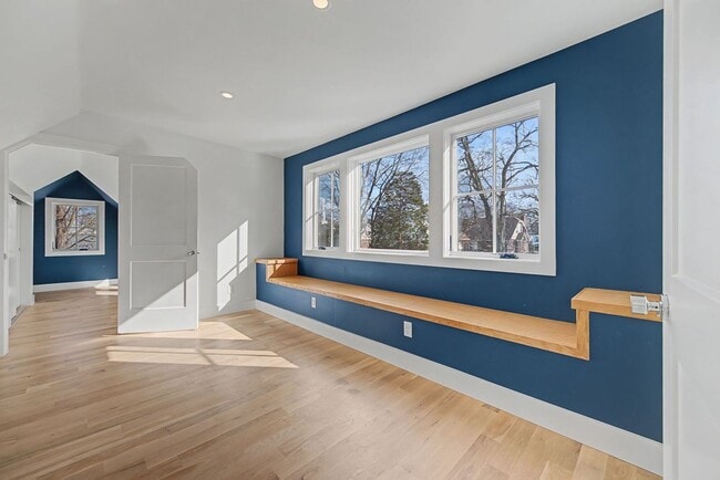 Building Photo - Stunning 5BR/3.5BA historic home located near Hillsboro Village!