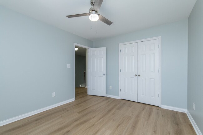 Building Photo - 3056 New River Pl