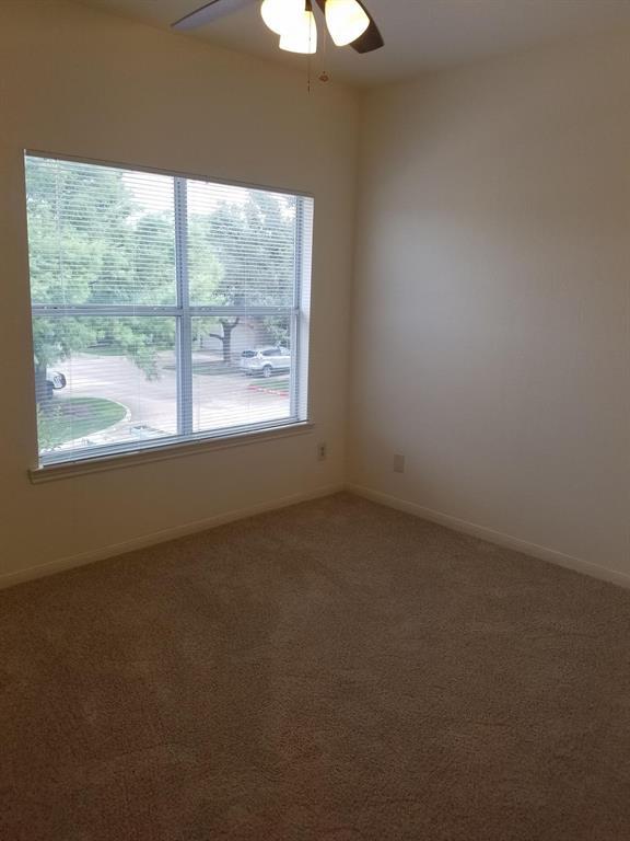 Building Photo - 200 Riverbend Dr