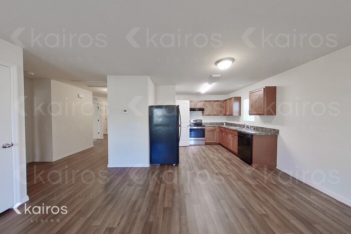 Building Photo - 305 NE 23rd Terrace