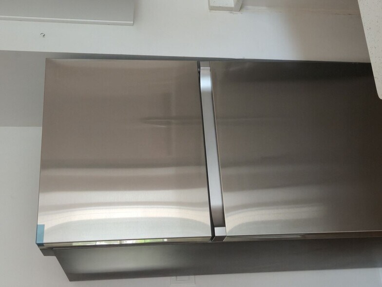 Building Photo - 670 Sandy Neck Ln