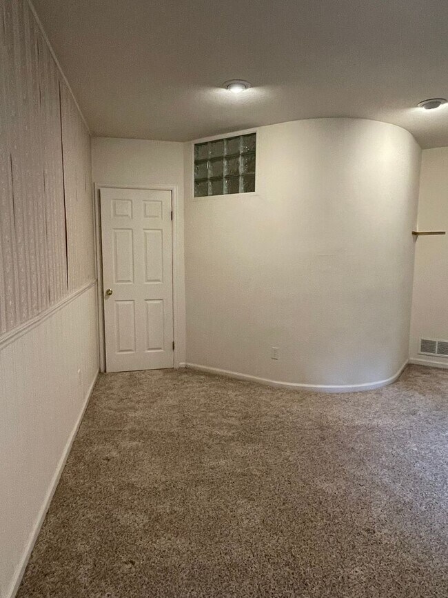 Building Photo - Beautiful Two-Story Home in Cul-de-sac