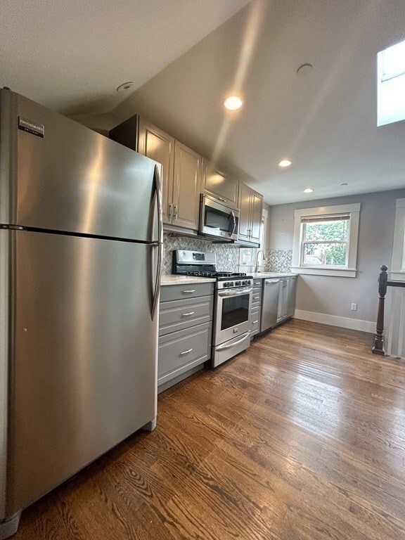 Building Photo - 191 Western Ave