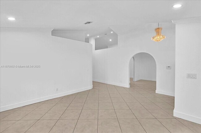 Building Photo - 5650 NW 40th Terrace