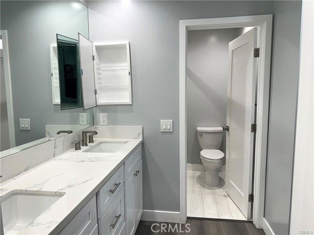 Building Photo - 4704 Park Granada