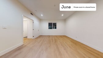 Building Photo - 5637 Riverton Ave