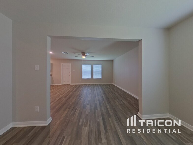 Building Photo - 15569 Taylorcrest Dr