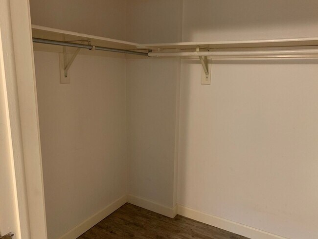 Building Photo - 127 Langdon St